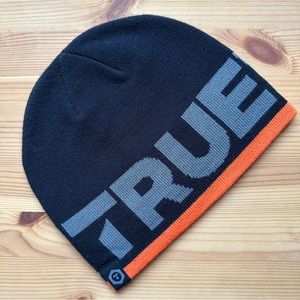 Truewerk beanie NWOT